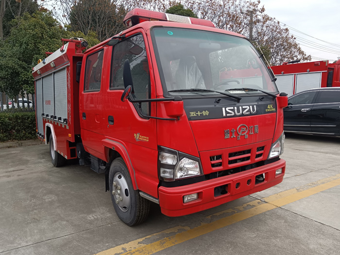 5噸消防灑水車(chē)多少錢(qián)_糧庫重點(diǎn)防火單位消防車(chē)_2.5-5噸泡沫消防車(chē)現車(chē)報價(jià)